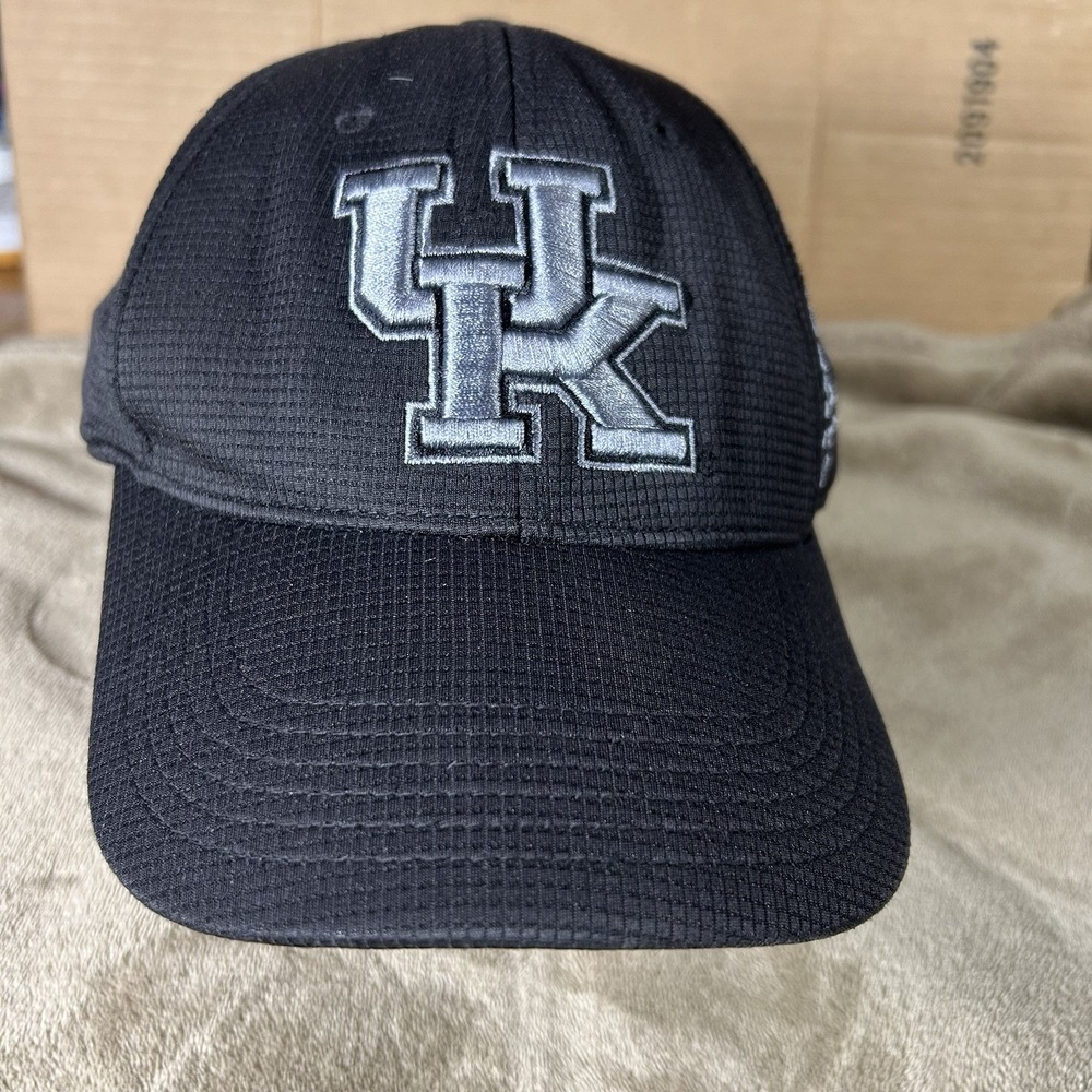 University Of Kentucky Top Of The World One Fit Hat NCAA
